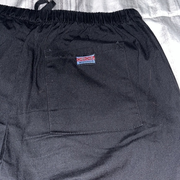 Cherokee Women’s Black Wide leg Scrub Pants: Small - Picture 3 of 4